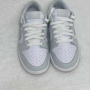 Nike Dunk Women’s Low Top Sneakers White and Light Gray